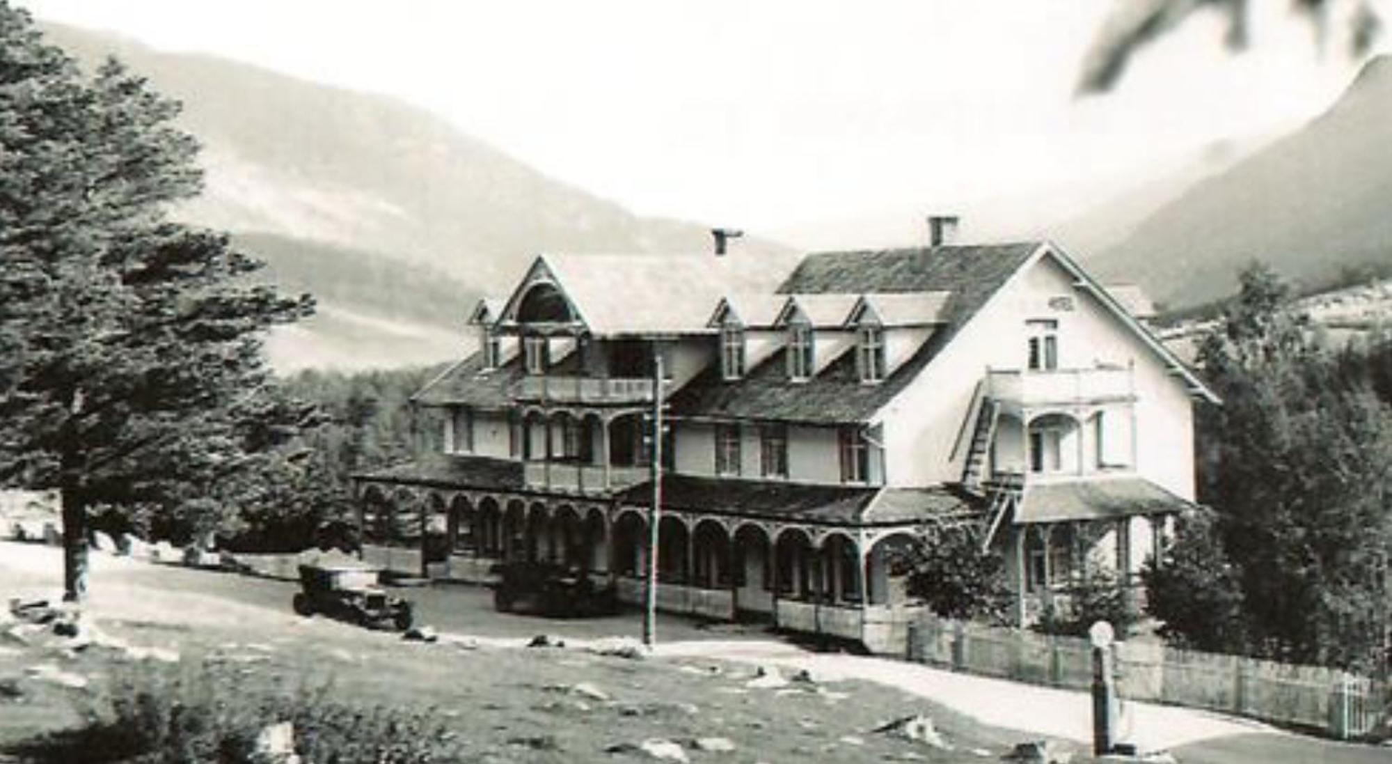 Heartbreak Hotel Nedre Heidal ภายนอก รูปภาพ